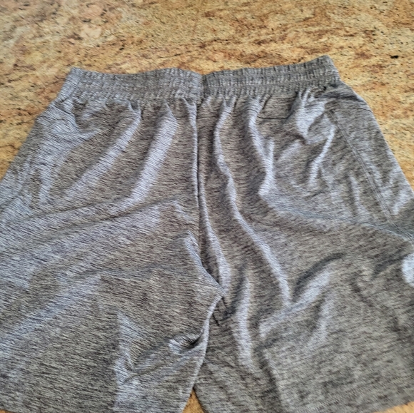 Zuda shorts - Picture 2 of 4